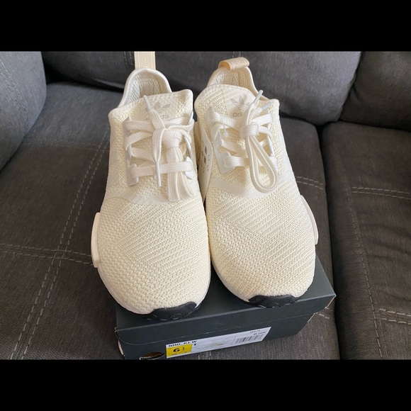 Adidas NMD R1 - Picture 3 of 5